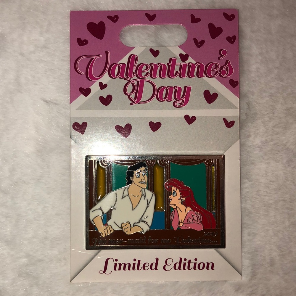 Limited Edition Trading Pin The Little Mermaid Ariel & Eric Valentine’s Day